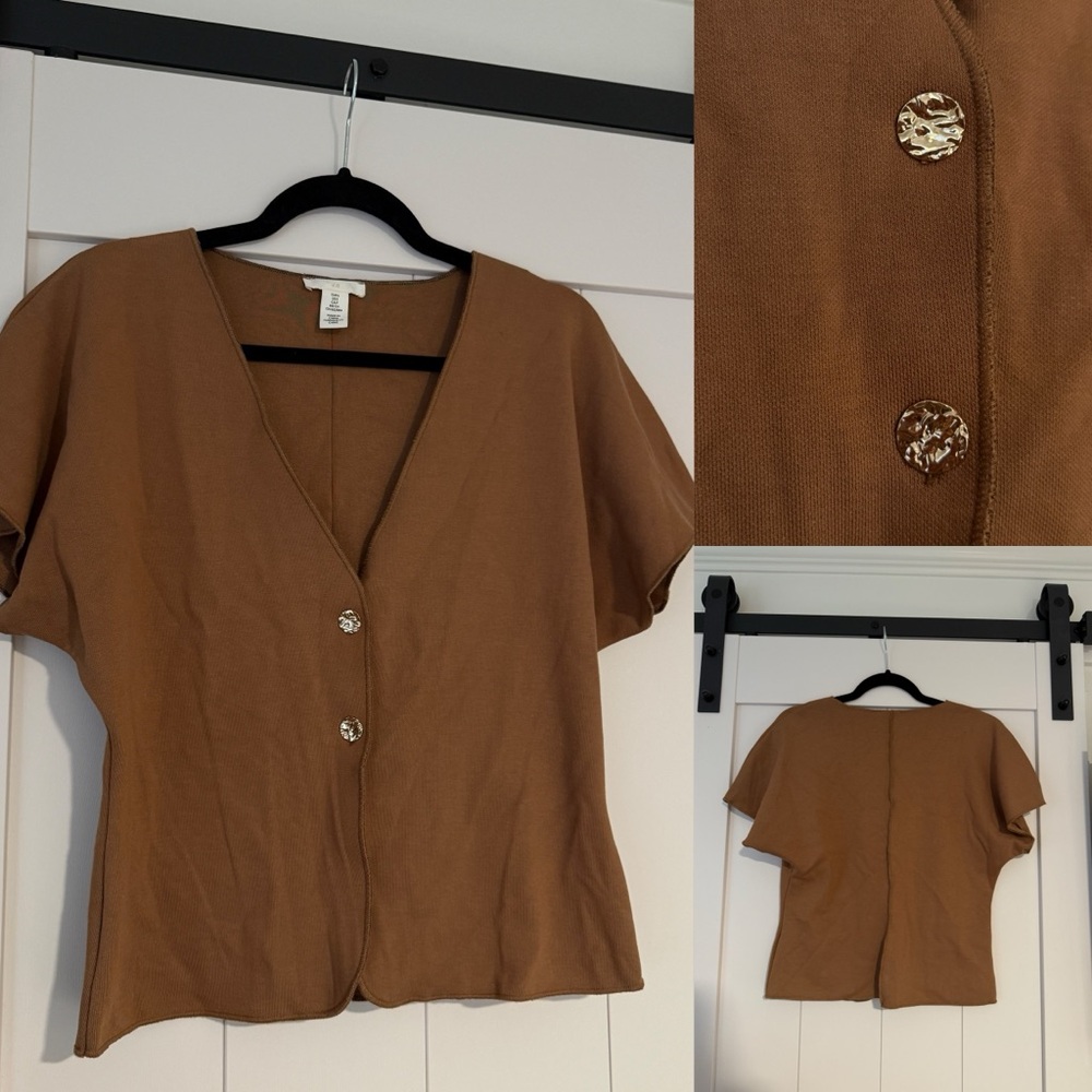 H&M Tan Button-Up Women's Blouse / Sweater w Gold Buttons